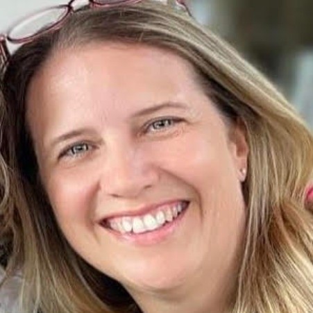 Nathalie Lapointe, Directrice générale du Collectif autour d'une tasse - Témoignage client Vekteur